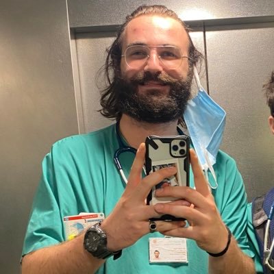 Egradeci's profile picture. EMERGENCY MEDICINE RESIDENT UNIBO. 
National directive in CosMEU.
Fast Life, Slow Sundays.