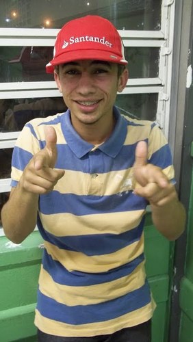 Naaum me encontroo muito  beem como eu Qêroo, neem muitaa maal como os vermee Qêriaa !!