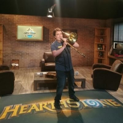 Je range des trucs sur TikTok... 
Joueur et Streameur Hearthstone @SolaryTV
https://t.co/uYMOSVxTOJ