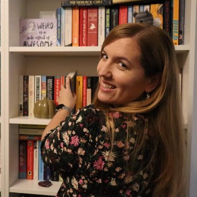 I wish I could live in a bookshop. Or a library, I'm not fussy. | Head of Digital Marketing at Storm Publishing | All views my own!