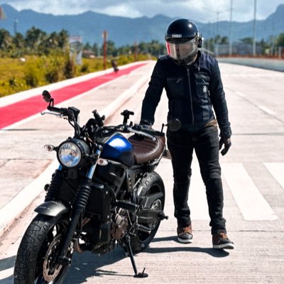 Let’s connect! 😊 | iOS Developer 👨🏻‍💻 | Father | Cat Parent | Rider 🏍 XSR700 | Gamer 🎮 | “Karma will fix it” 🇸🇬🇵🇭
