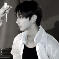 chxn.sb (@chxn_sbluv) 's Twitter Profile