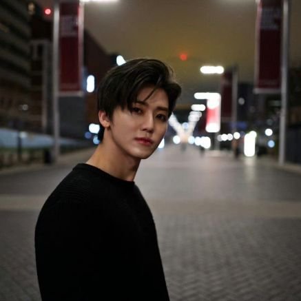 ▪︎ High School
▪︎ 12th grade
▪︎ Camaba UGM 2025
▪︎ Math enjoyer
▪︎ Jaemin gf