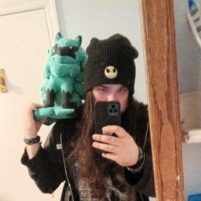 Anime and manga enjoyer. Semi-competitive GGST player(Giovanna). Aspiring menace to society.
