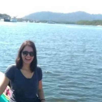 szarafaelle's profile picture. 