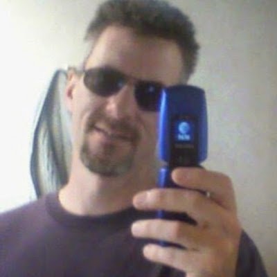 deecap71's profile picture. Monarchist, #TheGrim