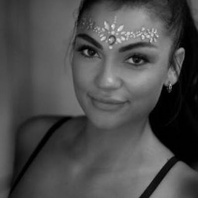 AnicetteLe25424's profile picture. décoratrice de meubles intérieurs à mon compte , en collaboration avec ANTHAMATTEN MEUBLES