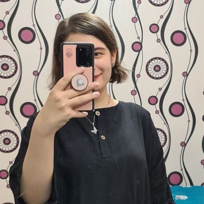 FeelSaudade's profile picture. No matter how I try they say it's all a lie...