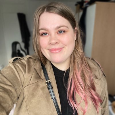 nicxll3's profile picture. 🏥| baker, cat lover and nap enthusiast | she/her