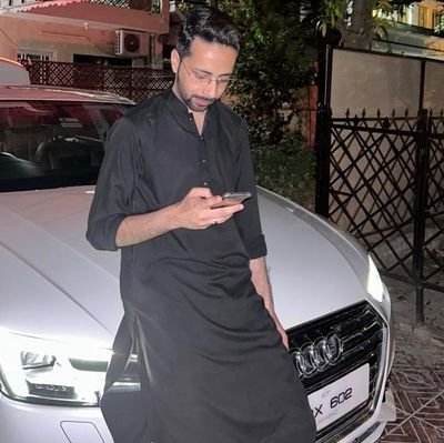 RoflPakistanii Profile Picture