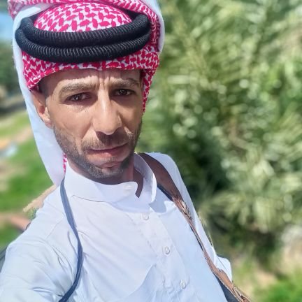 عـابـرون والـدنـيـا لـيـسـت لـنـا، سـنـمـضـي يـومـاً تـاركـيـن خـلـفـنـا كـل شـئ •• ربـنـا اخـتـم حـيـاتـنـا بـعـمـل صـالـح نـلـقـاك بـه •