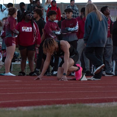 Recruitment Open | Smyrna High ‘25 | 200m: 23.17 | 400m: 52.00 | 100m: 11.44 | 5’10 140 | Rutherford County Track Club | AGTG | email: perrinrayshun@gmail.com