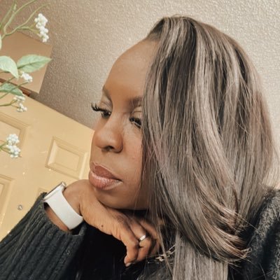 nthnthrwazu's profile picture. JW | https://t.co/jQiv6JPISJ | The simplicity of it all…and I’m addicted to gifs 👀🙄😂