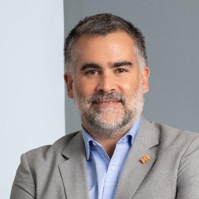 betolgas's profile picture. The Napkin Coach is here to help leaders and organization design a better future, one coffee at a time, one napkin at a time.