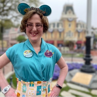 ✨ Reimagining Disney Fandom through Inclusion! ✨ Hiya, Pals. I'm Emma and I host @TalkingMickeyPr . We livestream interviews, trivia and reviews just for you!