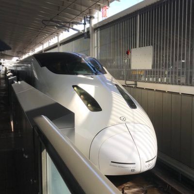 三重県住み。元、旅行の添乗員で、今はホテルスタッフ。鉄道・バス・旅行・放送大好き！！最近は朝ドラにハマってます！ 無言フォロー失礼しますm(_ _)m