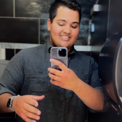 TylerJa30571282's profile picture. die hard packers fan 💚💛  idk how to use this app well, but I know I’ll keep calling it twitter