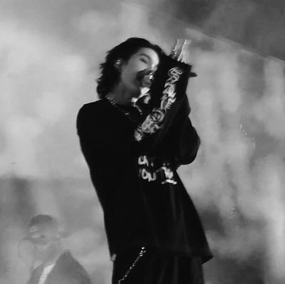 rainyozcan's profile picture. 