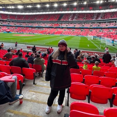 LDN🇬🇧|Season Ticket at United|Instagram- devildavies.x|