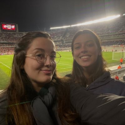 como te van a meter un gol sacando del medio?