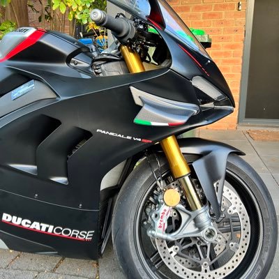 Investing and making a killing with conscious and responsible investments. I’m passionate about making a difference, Oh, and Ducati collector 🧢#ForzaDucati