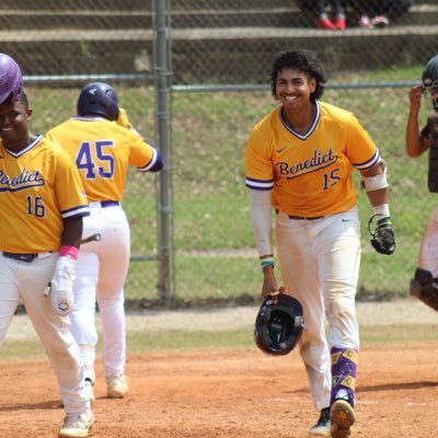 Canadian 6’5 215lbs utility junior July 24th 2002 Benedict college baseball 25’ 2023 first team all siac 2023 hbcu all star 📧:justinmurray2455@gmail.com