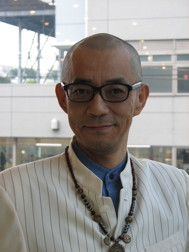 見上げてごらん夜の星をUFOばかりのこの地球の空を・・・誰でも、絡んでくれ、超新星人ガイヤ代表・・小川朝元ちょうげん