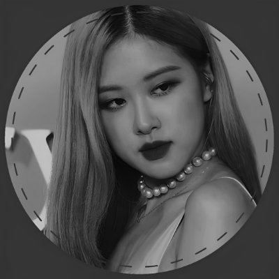 me arrumando para um date com a Rosé • fan account