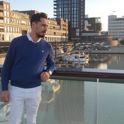 -CEO of Al Hurriya Electronic Payment Company 📲
know few tings about ⚽️📈