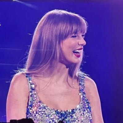 the swiftie laughs account trying to make you laugh and put a smile on your face. 🫶 tag us or dm for submissions! 🦋