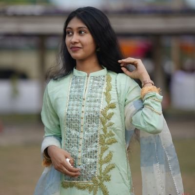 Rosni3535's profile picture. 💯 follow back