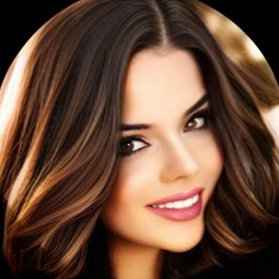 EmilySavato Profile Picture