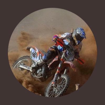 HoracioSotoG1's profile picture. Padre de dos princesas y un galán, de la generación del por favor y gracias, camino siempre por la derecha y por supuesto; SOY ANTICOMUNISTA!!