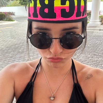 AyonVaniaa's profile picture. 