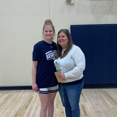 🏀🏐⚽️ Mom |@AvaPetersen03