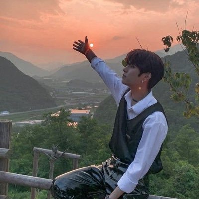 .•°*”˜скорее бы лето• | джисониха | от8 | minsung nation | enfp • 16 | щитпостинг и комфорт