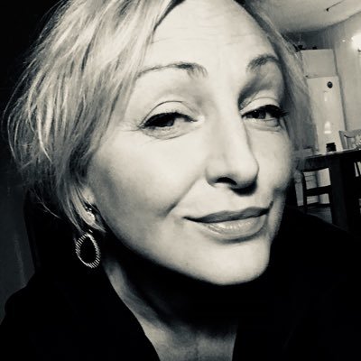 Chefredaktör/Editor in chief Fysioterapi, branschtidning för fysioterapeuter. Poetry. Art. Music. Human Rights. Health Care.