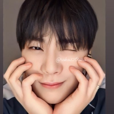 roko126taru's profile picture. 🌙문빈𓂃𓈒𓏸 𝕄𝕠𝕠𝕟 𝔹𝕚𝕟𓂃𓈒𓏸︎︎︎︎ ❤︎ 私の1番の推し❤︎渡韓好き🇰🇷美容好き💎carat 🌹ZEROSE