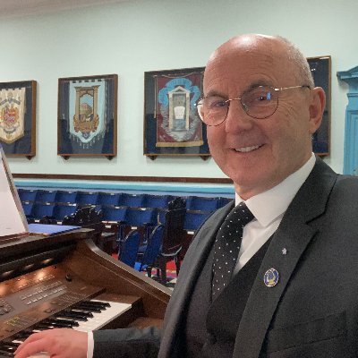 Hampshire & Isle of Wight Freemason. Masonic Organist (sometimes!) Promoting all Orders of Freemasonry in the Province. All comments are entirely my own.