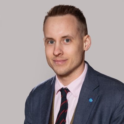 Kommunpolitiker i Sveriges största SD styrda kommun (Uddevalla) #Jägare #Sverigedemokraterna