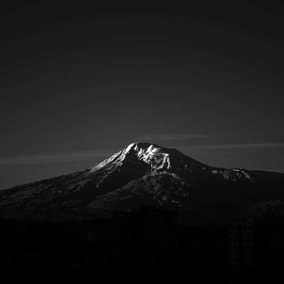 DeejSlurp's profile picture. follow for follow