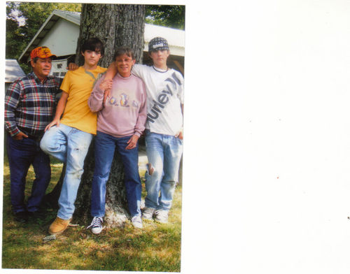 LIVE IN CONFLUENCE, PA. HAVE 4 CHILDREN AND AM RETIRD