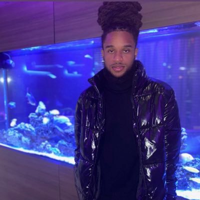 Ayyvonnyvon's profile picture. 