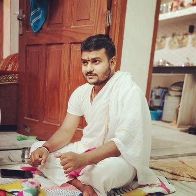 सर्वे भवन्तु सुखिनः सर्वे सन्तु निरामयाः सर्वे भद्राणि पश्यन्तु मा कश्चिद् दुःख भाग्भवेत्

#मोदीकापरिवार