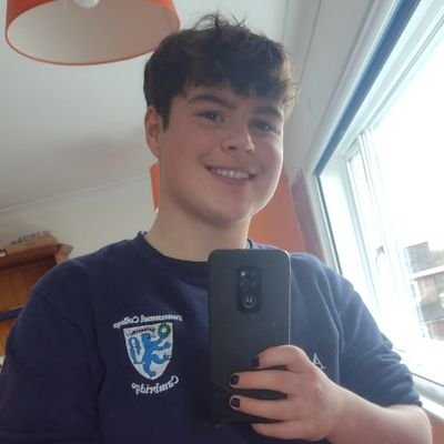 19, (he/they). Engineering student at Cambridge Uni. Orienteering, Running, Climbing, Hockey, Goalkeeping. 🏳️⚧️🏳️🌈💚