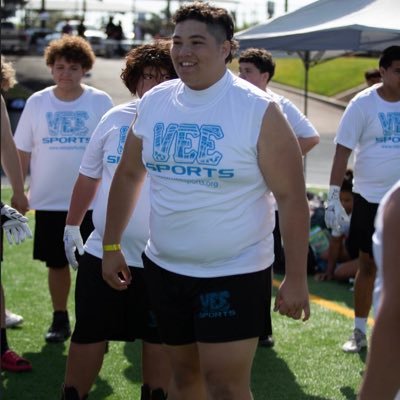 6’3’’ 315lb LT/NG/C/DT Valley Christian High School Email:Mateo.Ruiz@warriorlife.net cell:669-327-7171