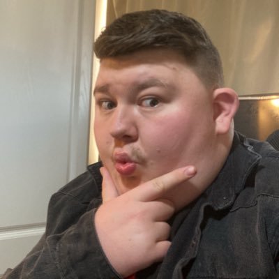 FNAPlushiey's profile picture. I’m A Massive Fan Of FNAF