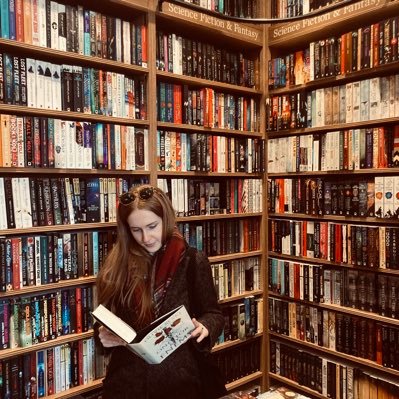 scottish reader and reviewer living in spain | co-host of the christmas readathon @christmasreads | @/readwhileitrains