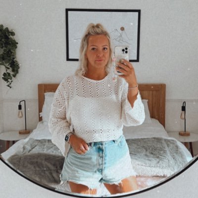 bobble84's profile picture. •30 something •Baking Queen •Owner of Cakes at Kim's •Follow @cakesatkims • insta - @kimbobeldijk