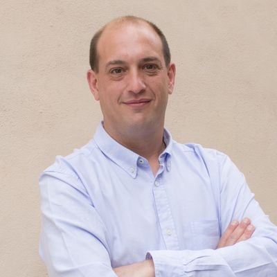 Secretario de Patrimonio de @PSOE_AlmeriaCEM.

Trabajando para que nunca se borre ni se olvide la historia de mi ciudad, #Almeria.